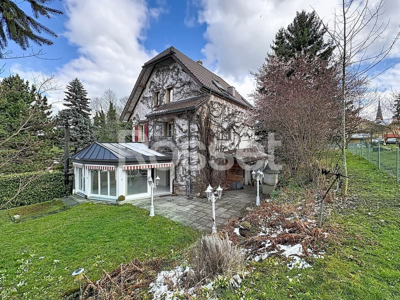 9-room house for sale (10)