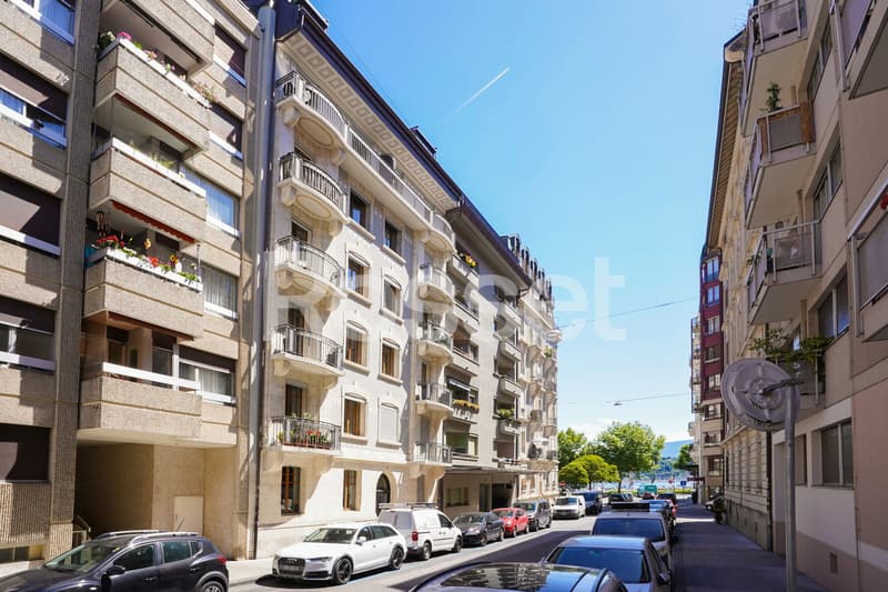 Bureaux d'env. 70m² au rez-de-chaussée (1)