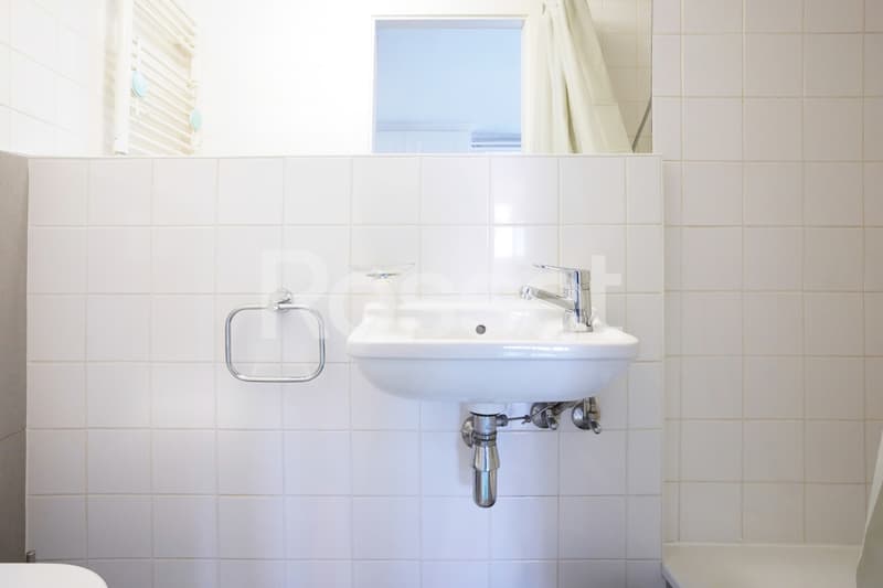 Bureaux d'env. 44 m² au rez-inférieur (4)