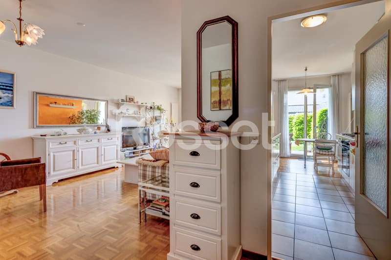 En Exclusivité : Charmant appartement avec terrasse et jardin à Cressy (3)