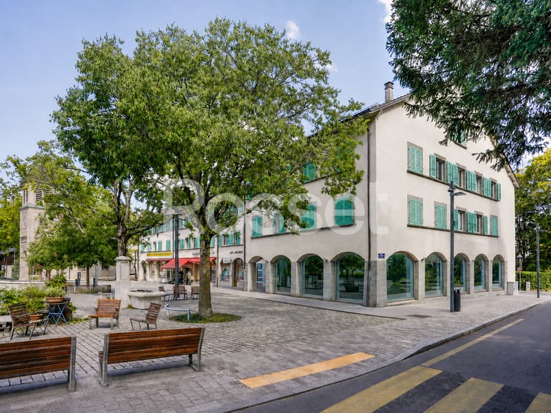 Arcade d'env. 153m² au rez-de-chaussée avec 121 m² au rez-inférieur (1)