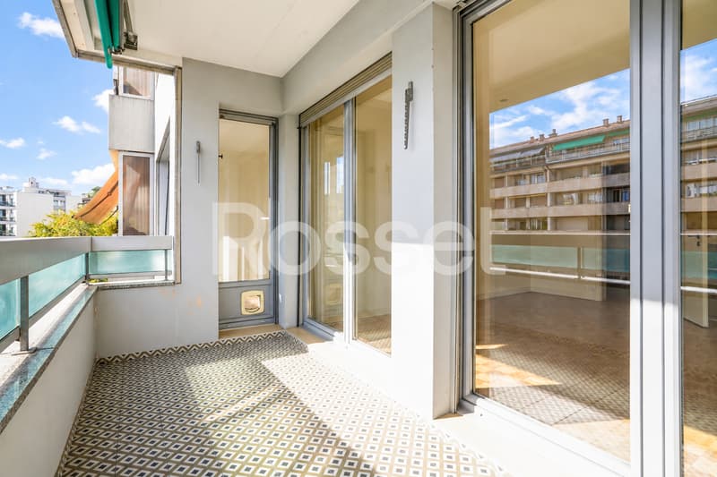 Bel appartement traversant et entièrement rénové de 4,5 pièces (13)