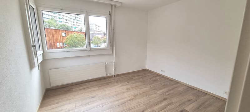 GRAND APPARTEMENT DE 6 PIÈCES (4)