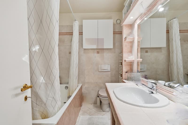 Prestigious cross apartment in Champel (11)