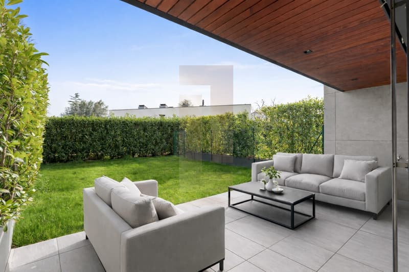 Exclusive: Townhouse with lake view and pool in a high-end residence (10)