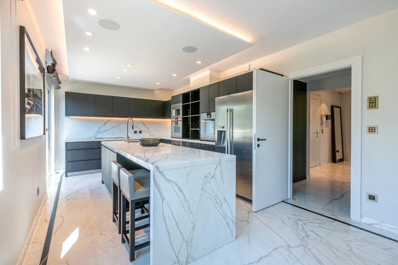 Luxurious renovated duplex attic! (11)