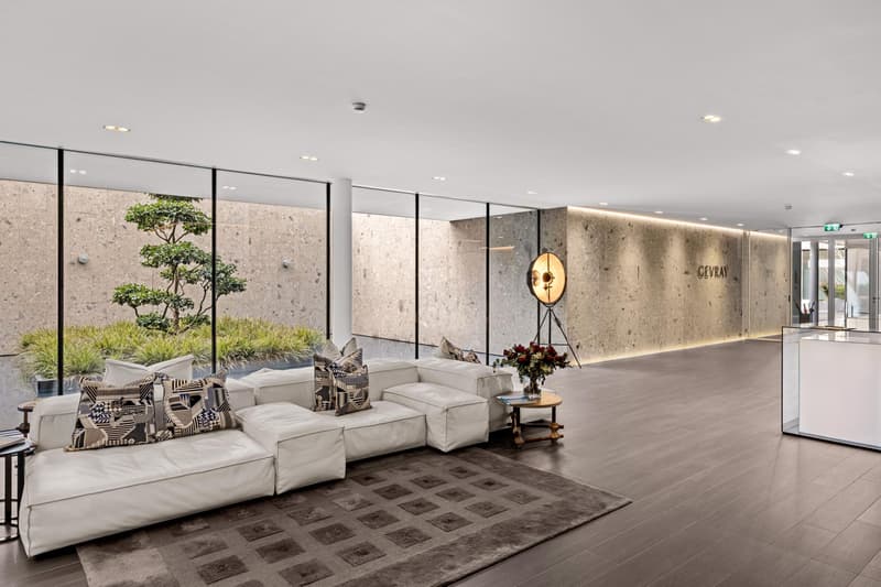 Contemporary elegance in the heart of Geneva (11)