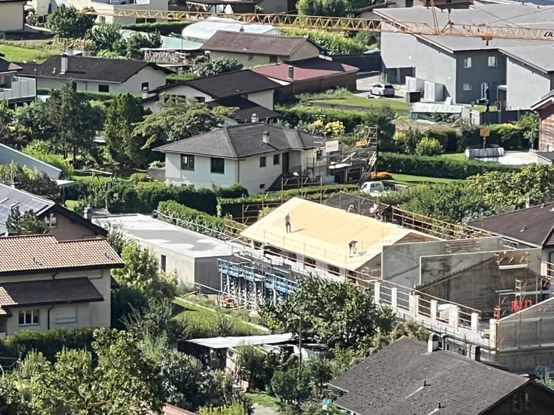 Magnifique maison bifamiliale neuve de 6 pièces à Saillon, en cours de construction (2)