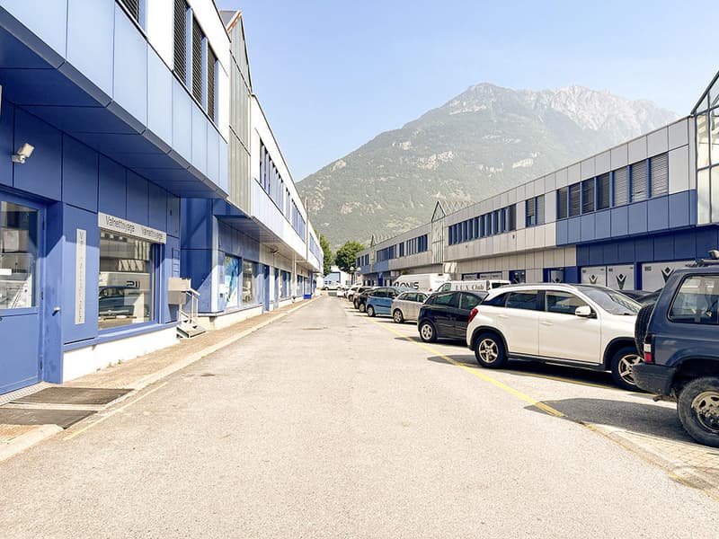 MARTIGNY - LOCAL COMMERCIAL/BUREAUX (3)