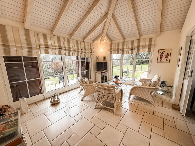 VILLA AVEC BEAUCOUP DE CHARME IDEALEMENT SITUEE (2)