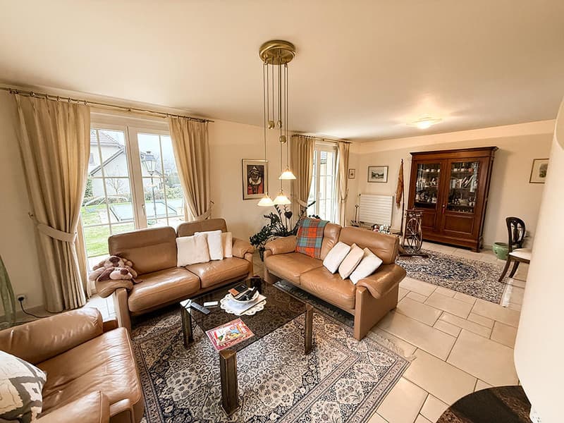 VILLA AVEC BEAUCOUP DE CHARME IDEALEMENT SITUEE (4)