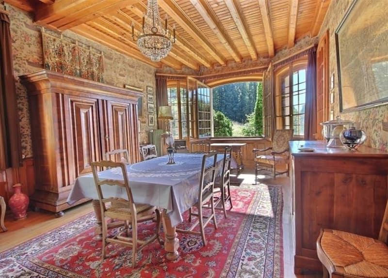 Prächtiges Herrenhaus mit Blick auf den Joux-See (9)