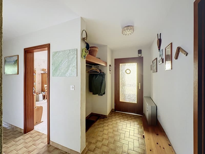 Villa individuelle, potentiel remarquable dans quartier résidentiel (2)