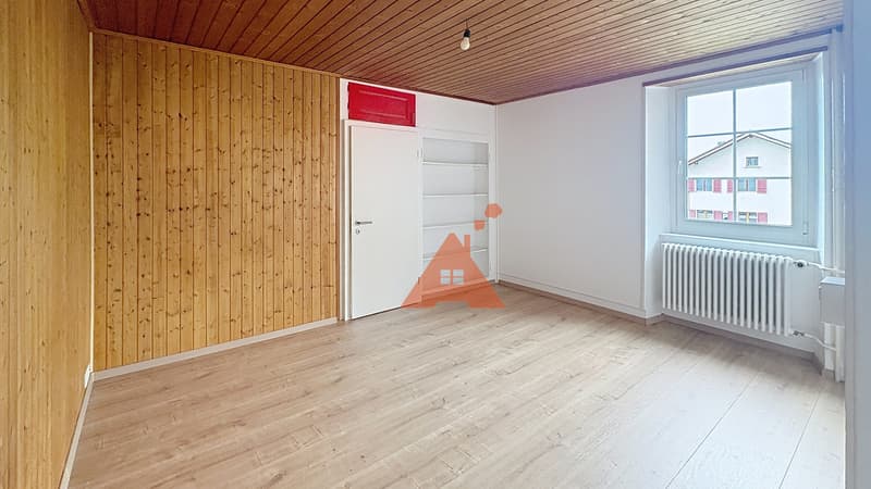 Appartement avec jardin et place de parc, au centre du village (2)