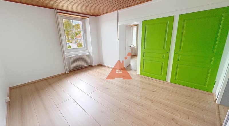Appartement avec jardin et place de parc, au centre du village (3)
