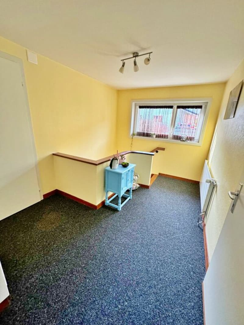 Villa indipendente di 5,5 locali a St-Imier (26)