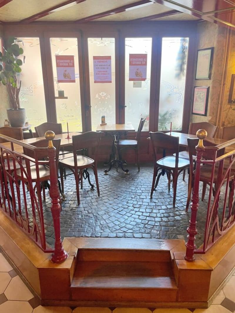 Commercial premises + business (22)