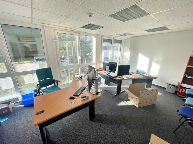 Office_ Warehouse_DDP_Crisser (23)
