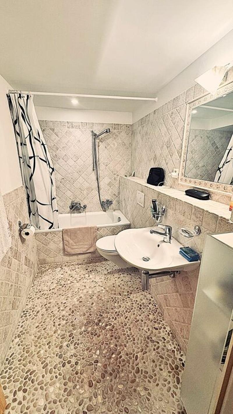 Splendido appartamento di 2,5 locali in residenza a 5 stelle (9)