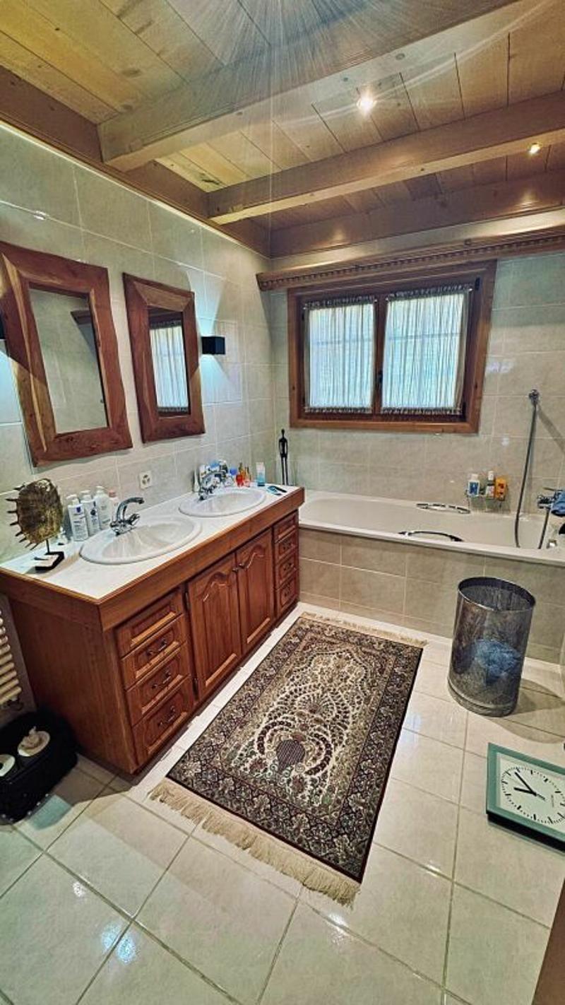 Beautiful 5.5-room attic apartment completely renovated (13)