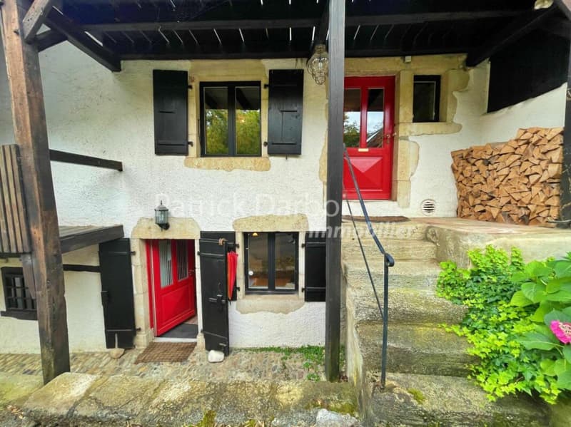 Village house 10 rooms in Montagny-près-Yverdon (1)