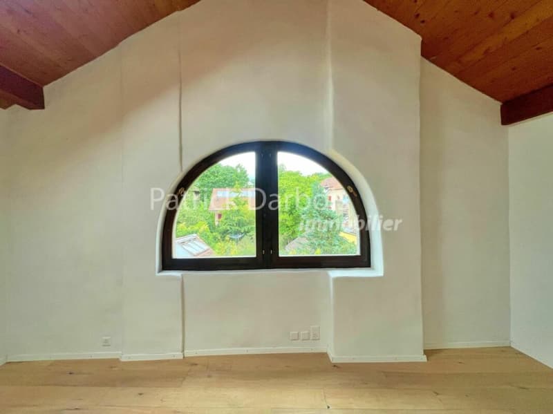 Village house 10 rooms in Montagny-près-Yverdon (40)