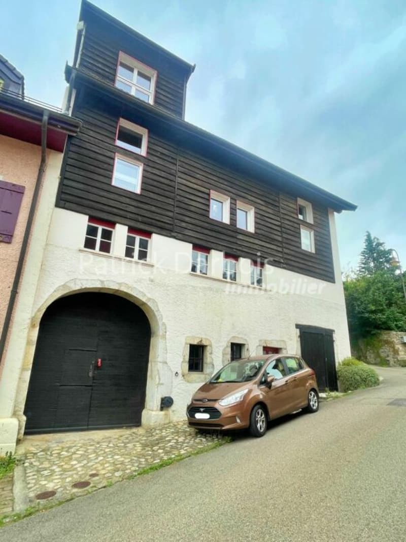 Village house 10 rooms in Montagny-près-Yverdon (42)