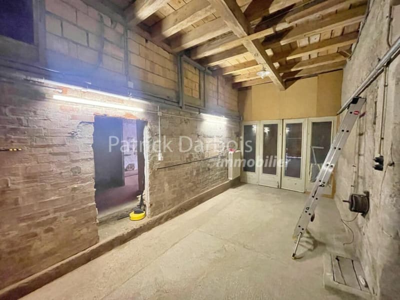Village house 10 rooms in Montagny-près-Yverdon (44)