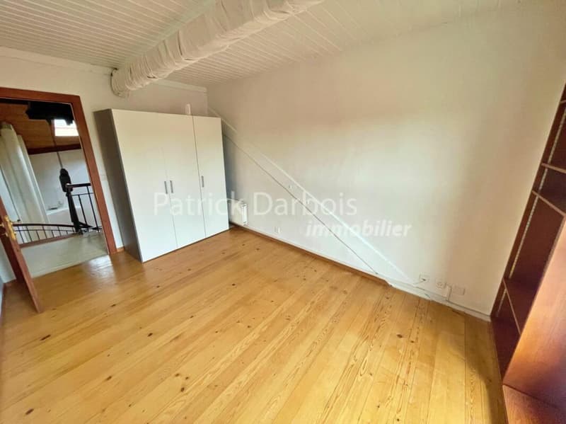 Village house 10 rooms in Montagny-près-Yverdon (35)