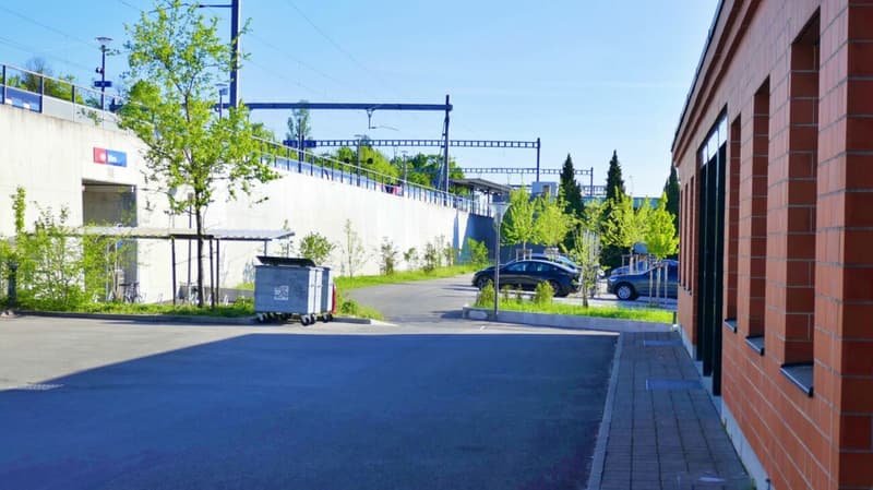 Office_local_commercial_property_Mies (5)