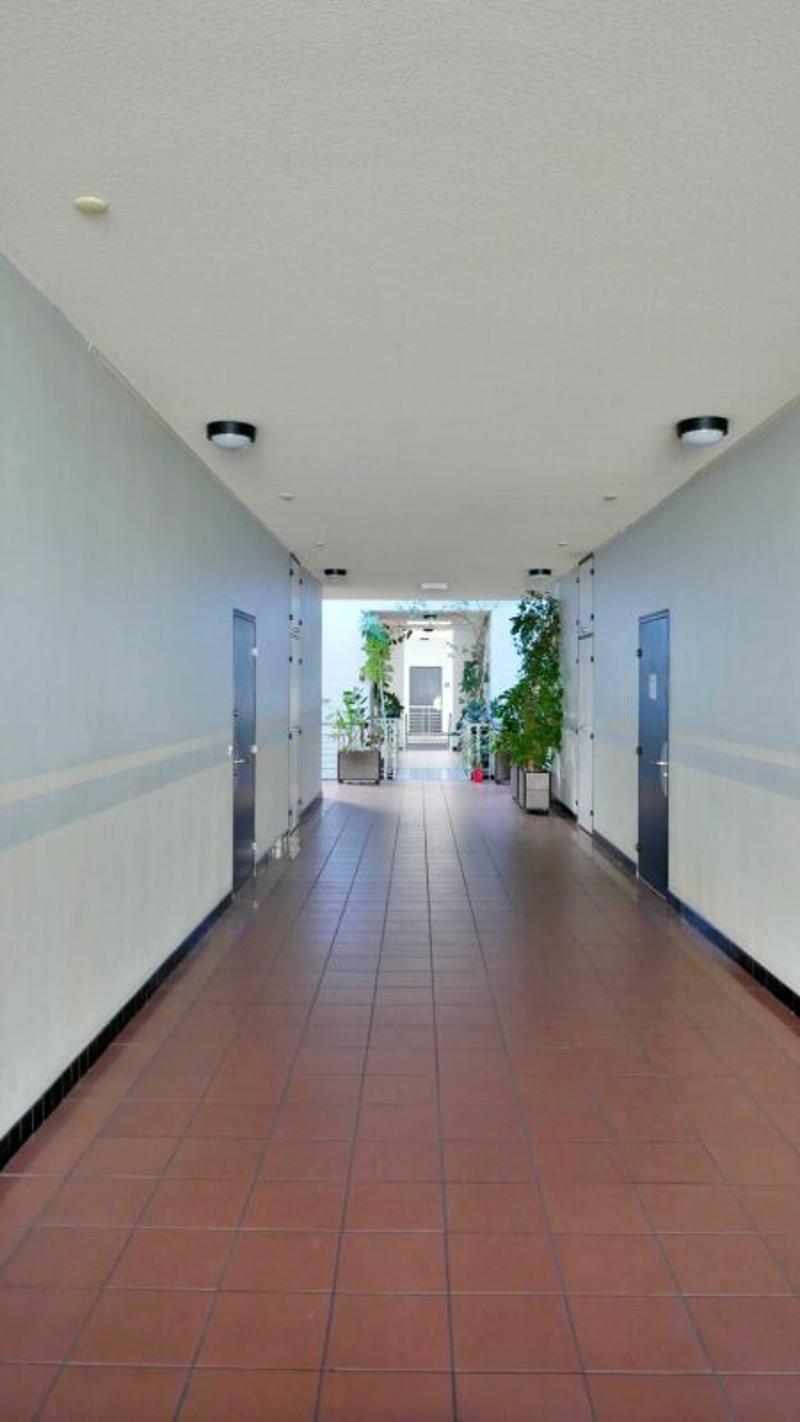 Office_local_commercial_property_Mies (6)