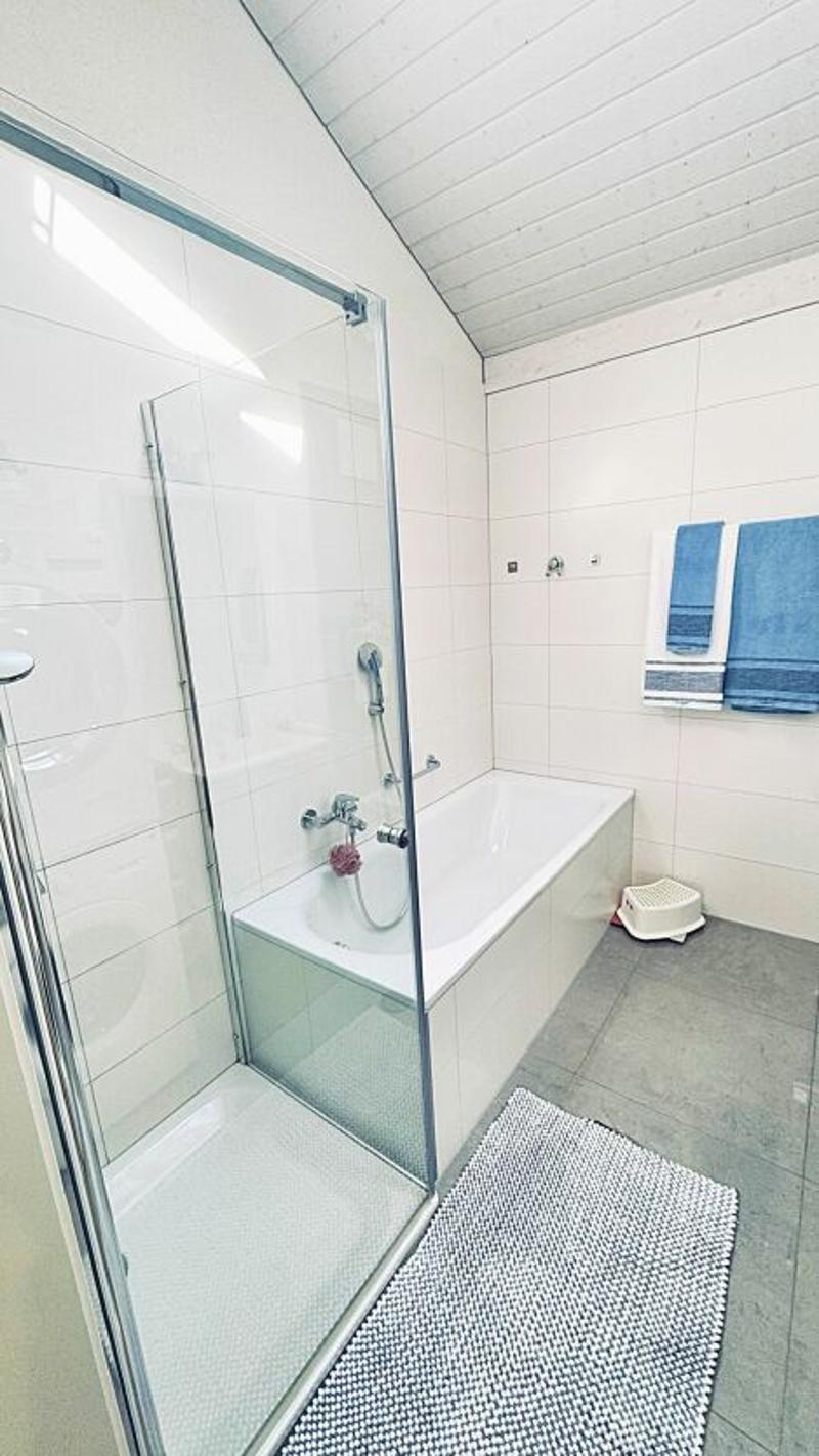 Spacious 3.5-room penthouse in mint condition with a large terrace (16)