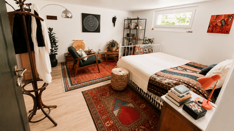 Splendida villa indipendente con 2 unità abitative e un ampio locale disponibile adibito a monolocale, nelle immediate vicinanze del centro di Yverdon, con un ampio giardino ricco di alberi e fiori (19)