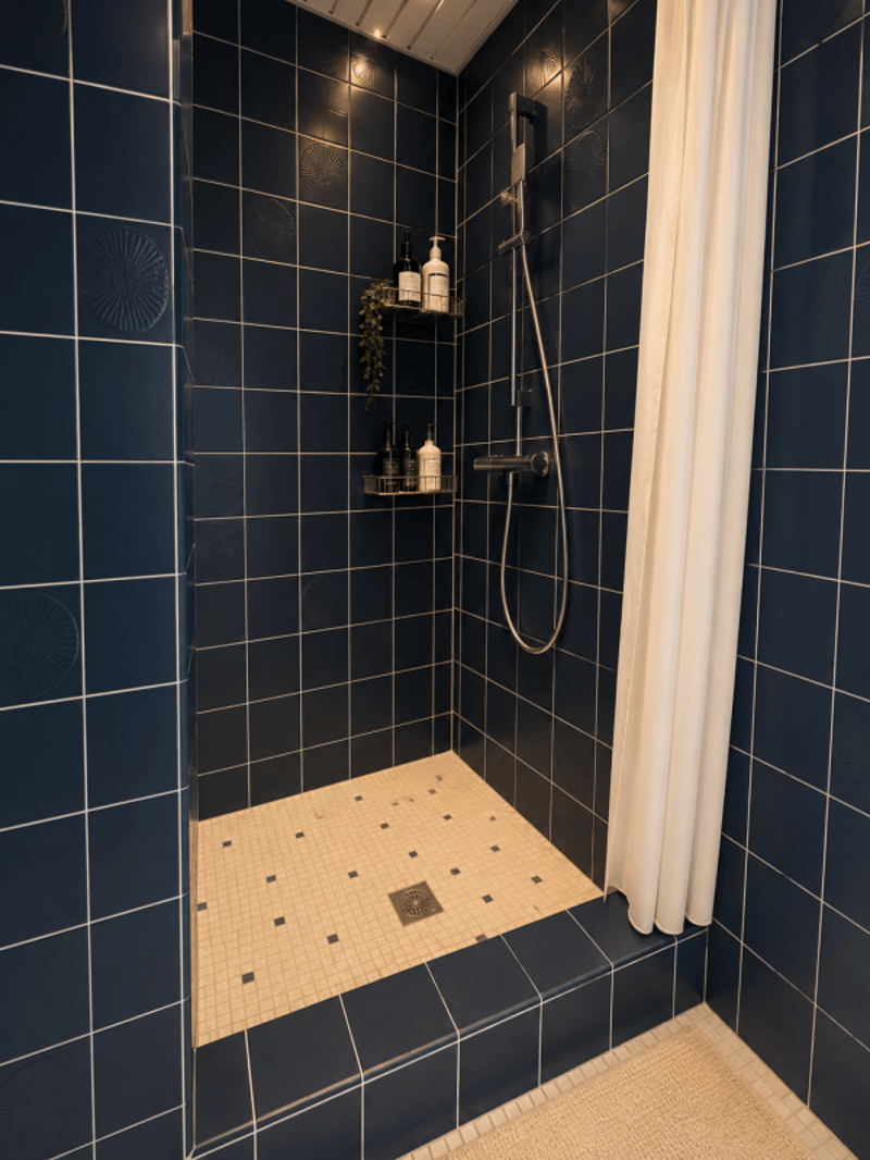 Condominio con 3 appartamenti a Forel (26)