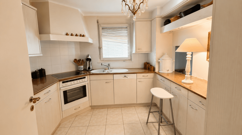 Prachtiges 3,5-Zimmer-Attikapartment mit Terrasse, privatem Rooftop und teilweisem Seeblick - Direkt vor den Toren von Genf (13)