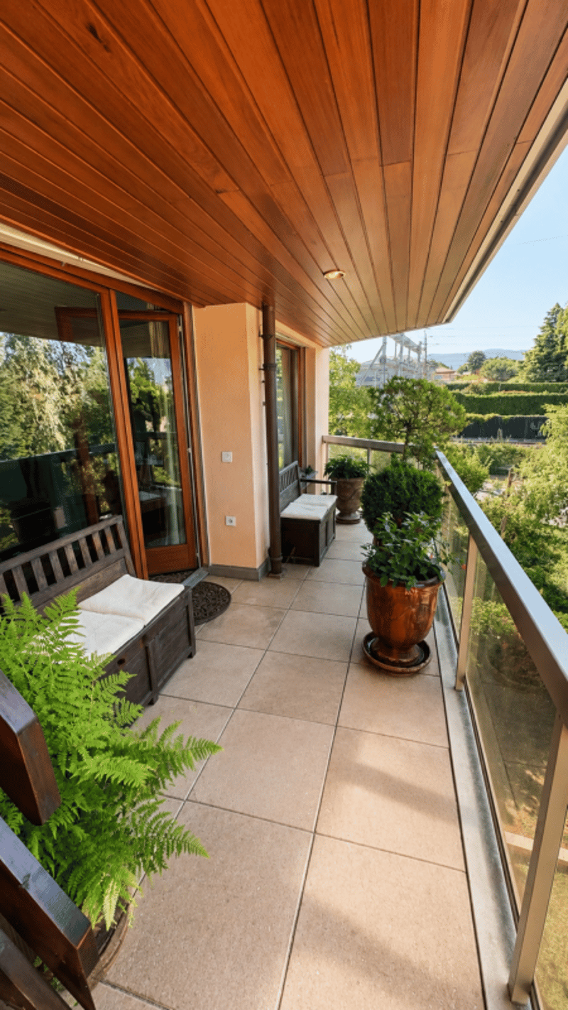 Prachtiges 3,5-Zimmer-Attikapartment mit Terrasse, privatem Rooftop und teilweisem Seeblick - Direkt vor den Toren von Genf (10)