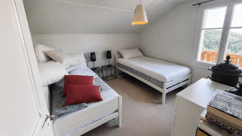 Immeuble avec fort potentiel - 3 appartements - Villars-sur-Ollon (13)