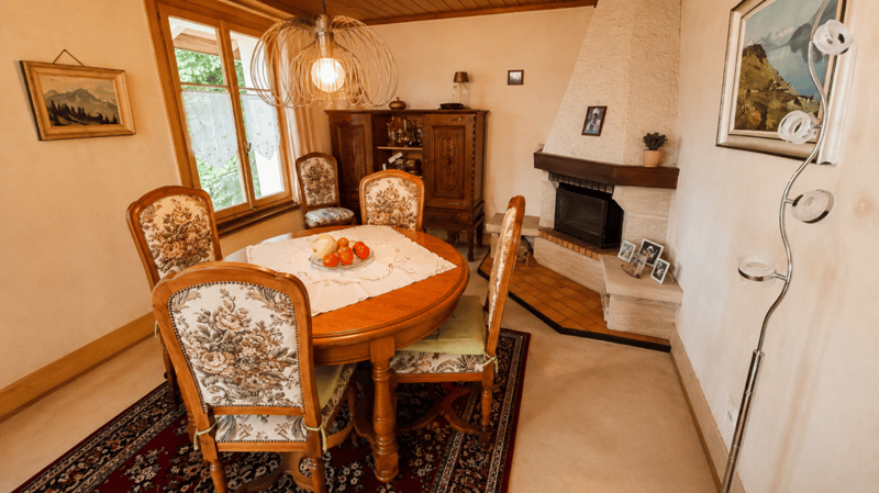 Immeuble avec fort potentiel - 3 appartements - Villars-sur-Ollon (19)