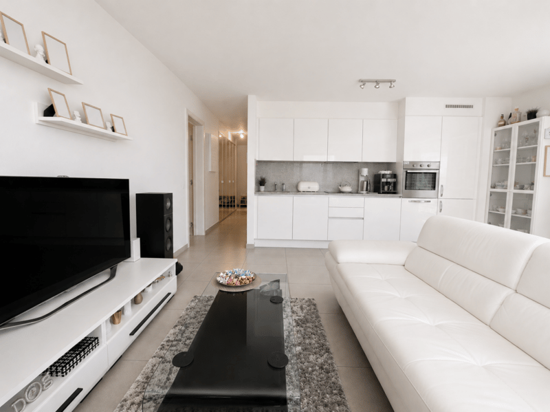 Attraktive 4,5-Zimmer-Gartenwohnung in Manno - grosszügiger Wohnkomfort mit privatem Garten (2)