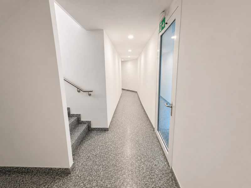 Attraktive 4,5-Zimmer-Gartenwohnung in Manno - grosszügiger Wohnkomfort mit privatem Garten (26)