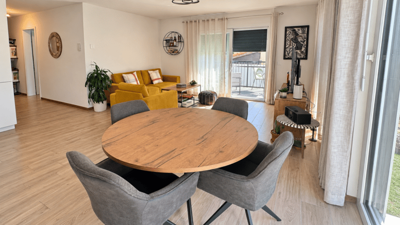Appartement de 4,5 pièces, comme neuf, construction 2023 et 2 places de parc (4)