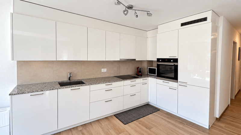 Appartement de 4,5 pièces, comme neuf, construction 2023 et 2 places de parc (7)