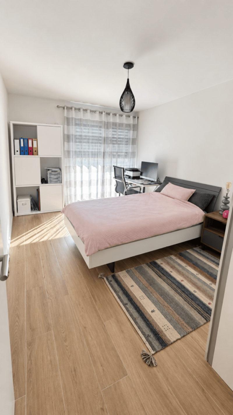 Appartement de 4,5 pièces, comme neuf, construction 2023 et 2 places de parc (15)