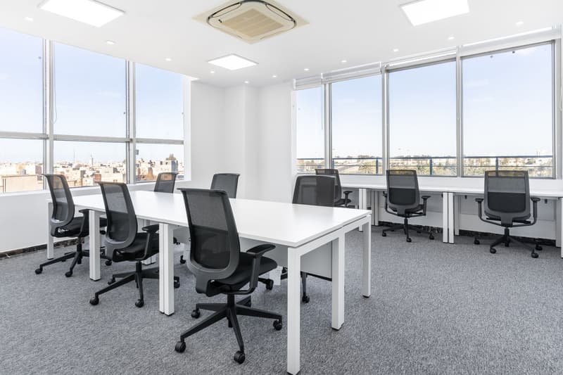 Bezugsfertige Büros für Total 550 m2 in Regus Stauffacher (1)