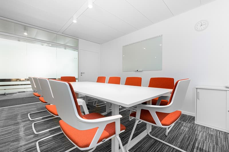 Réservez un espace de bureau ouvert pour les entreprises de toutes tailles à Regus Rhone 8 (1)