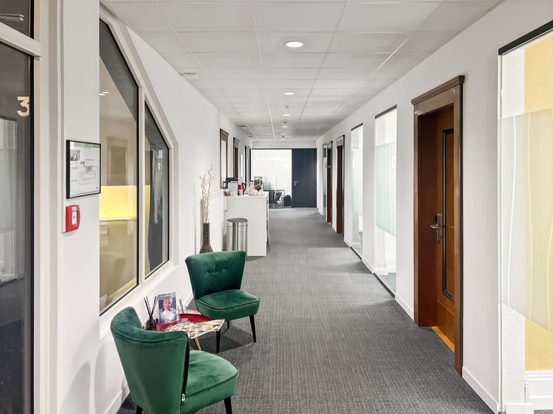 Prenota uno spazio ufficio aperto per aziende di tutte le dimensioni presso Regus Main Station (13)