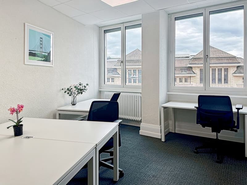 Prenota uno spazio ufficio aperto per aziende di tutte le dimensioni presso Regus Main Station (12)