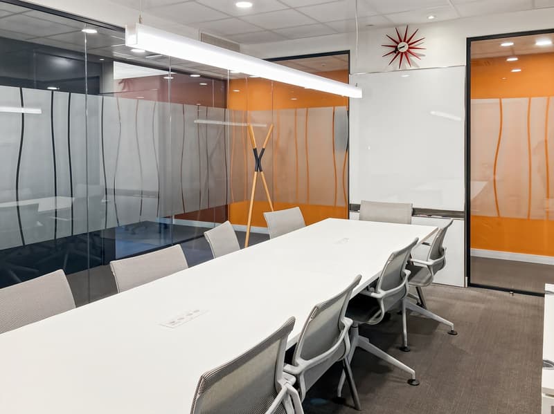 Office for 2 people in Regus Maghetti Quarter (6)