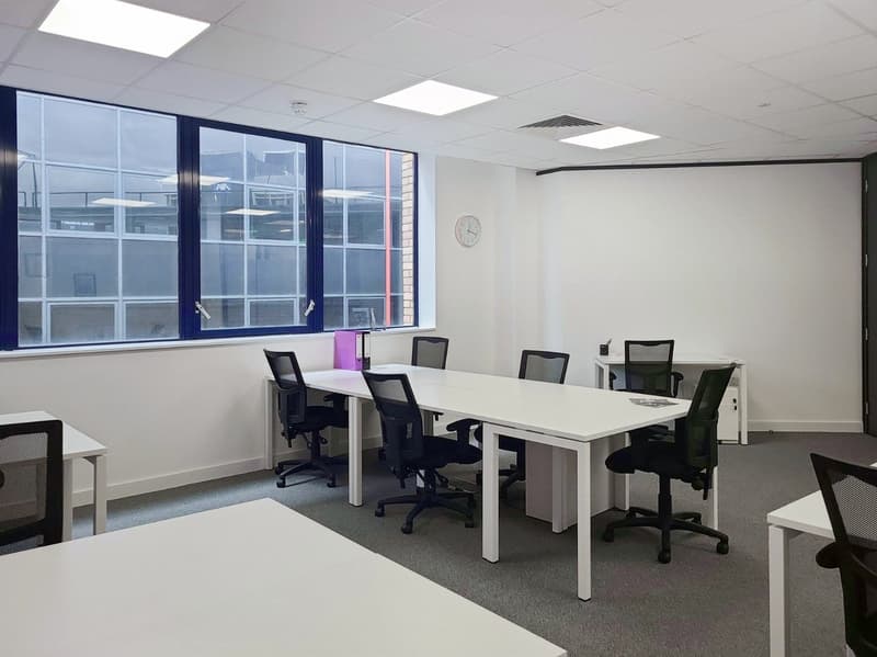 Espace de bureau privé pour 5 personnes à Regus Main Station (12)