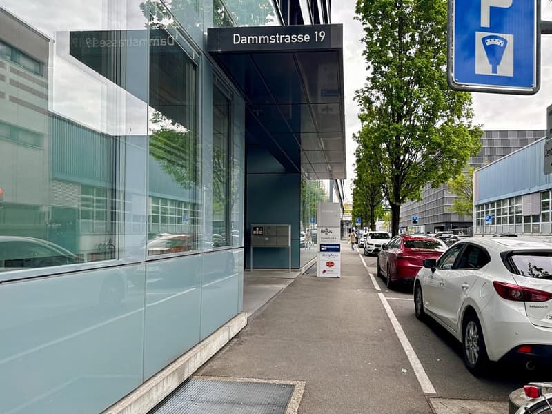 Occupying ready-to-use large office spaces for 10 people in Regus Dammstrasse (16)